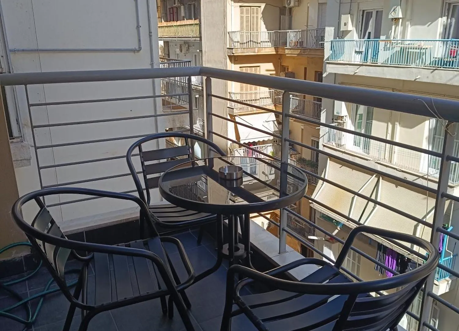 City Vibe-Siggrou 44 Family Studio Thessaloniki Greece